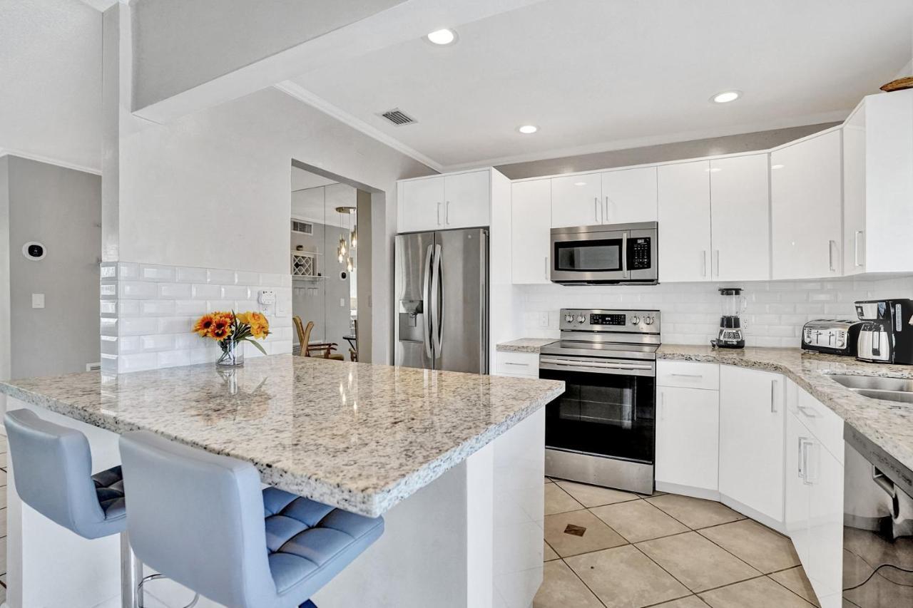 New! Waterfront Heated Pool & Jacuzzi 2 Mi To Beach - Fishing Pier Relaxing Spa & Hammock Fort Lauderdale Zewnętrze zdjęcie